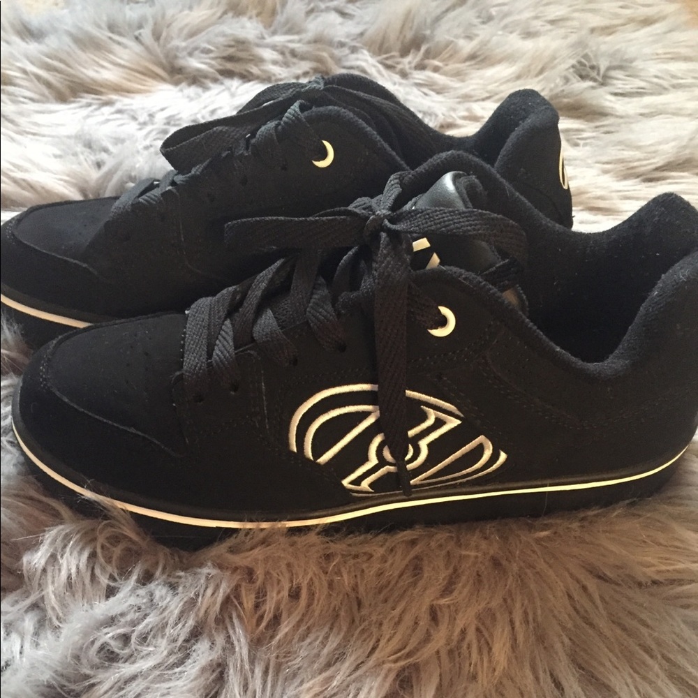 Heelys size 7
